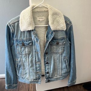 Denim jacket with Sherpa collar